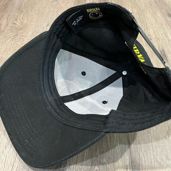 Vintage VTG Genuine Nirvana Large Logo Black Classic Band Hat - Picture 4 of 5